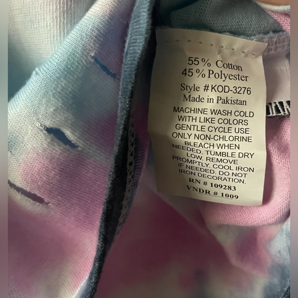 Vintage Havana 
 Multicolor Tie-Dye Tee
Size M (10/12) girls 
NWT - Picture 4 of 4